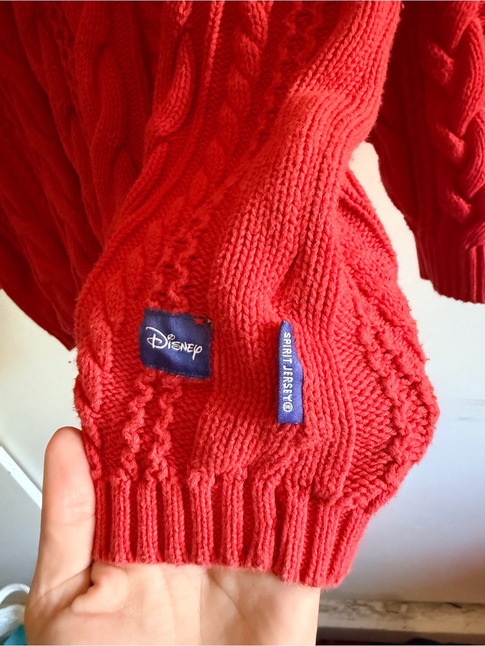 Disneyland Resort Red Cable Knit Sweater Size L - Picture 4 of 4